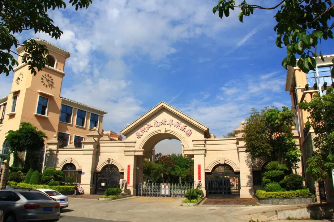 9e81d7fcc3934ae983ad58513793755b.gif 9e81d7fcc3934ae983ad58513793755b.gif