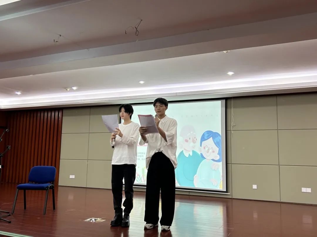 ed03d077d6cf4532941a3f7c9cbe9582.gif