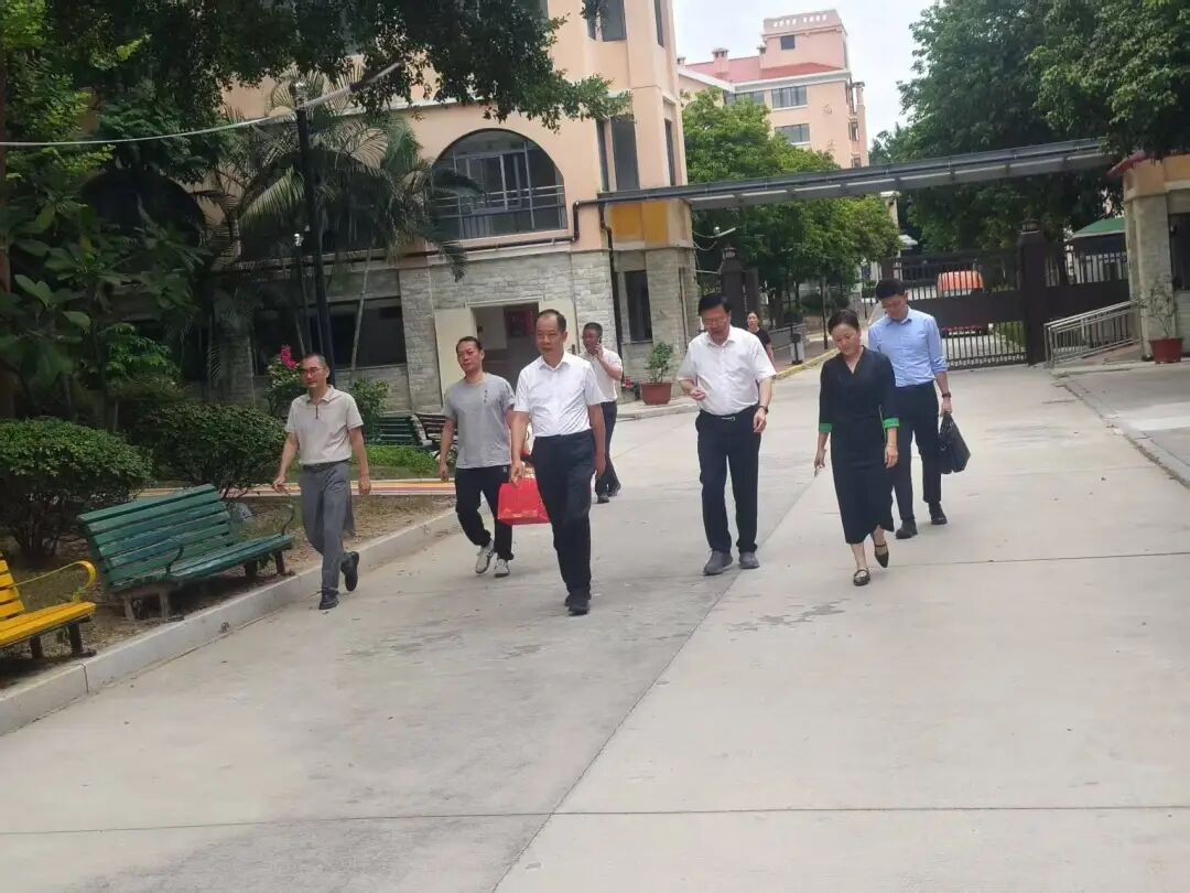 ef4eda84d0984021a1199791cb6ad0e9.gif ef4eda84d0984021a1199791cb6ad0e9.gif