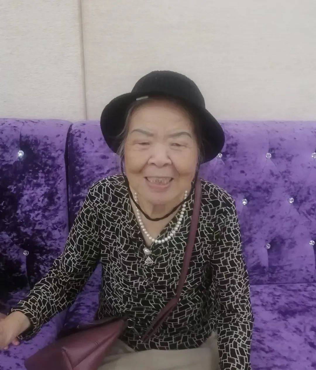 71bb055b77584351b2a50da9bb913e9c.gif